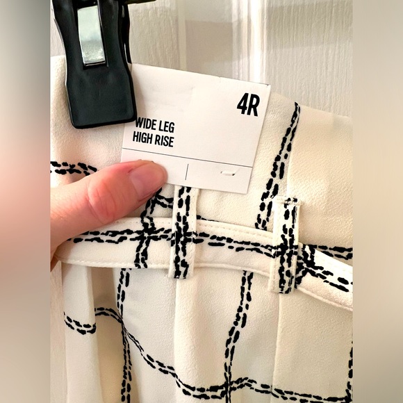 Express Wide Leg High Rise Pant 4R - Picture 3 of 3